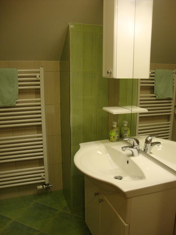 Apartments Trebusak Laze v Tuhinju الغرفة الصورة
